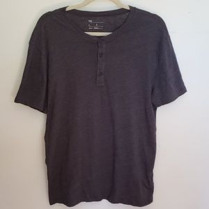 Gap men's size L short sleeve button shirt